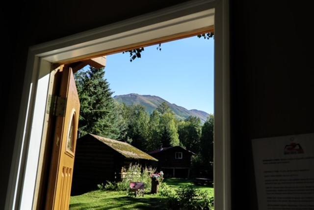 Hope Alaska'S Bear Creek Lodge Экстерьер фото